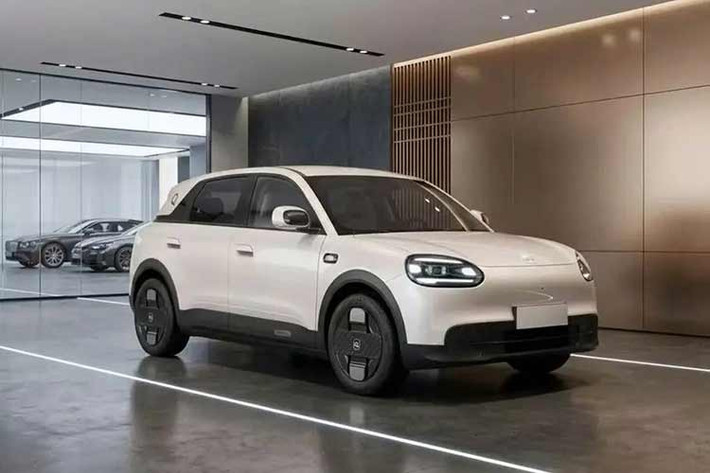 Hãng xe Chery đã bắt đầu nhận cọc cho mẫu ôtô điện cỡ nhỏ QQ3 2026 hoàn toàn mới của mình ở thị trường Trung Quốc. Mẫu xe giá rẻ này được trang bị hệ thống trợ lái nâng cao ADAS nhằm mở rộng thị phần trong phân khúc ôtô điện cỡ nhỏ đang cạnh tranh rất khốc liệt ở thị trường tỷ dân.