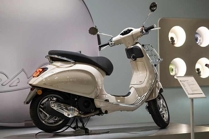 Trước đây ở phiên bản dung tích cao nhất, các mẫu Primavera và Sprint đều được trang bị động cơ xi-lanh đơn 4 kỳ SOHC 3 van 154,8cc. Động cơ này có khả năng sản sinh công suất cực đại 8,9kW (11,9 mã lực) ở tốc độ 7.250 vòng/phút, với mô-men xoắn cực đại 12,7Nm ở tốc độ 5.750 vòng/phút.