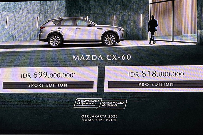 Điểm khác biệt đáng kể là hệ dẫn động. Thay vì hệ dẫn động bốn bánh toàn thời gian (AWD) như trên bản Pro, CX-60 Sport chỉ được trang bị hệ dẫn động cầu sau. Việc này giúp hạ giá thành nhưng đồng thời khiến xe không còn chế độ lái Off-road và hỗ trợ đổ đèo.