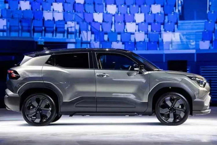 Chiến lược của Suzuki khi bán e Vitara với mức giá trên đang thu hút nhiều sự chú ý trong bối cảnh thị trường Indonesia tràn ngập các mẫu xe điện giá rẻ. Trong khi nhiều thương hiệu chạy đua giảm giá, Suzuki lại định vị sản phẩm của mình ở phân khúc cao cấp hơn.