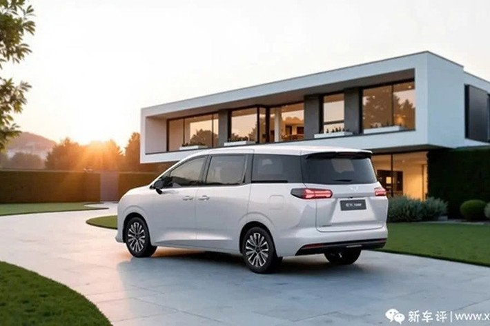 Mẫu xe MPV Wuling Xingguang 730 có kích thước tổng thể 4.910 x 1.850 x 1.770 mm, chiều dài cơ sở 2.910 mm. Kích thước này có phần nhỉnh hơn Toyota Innova Cross đang bán tại Việt Nam và chỉ nhỏ hơn một chút so với Kia Carnival.