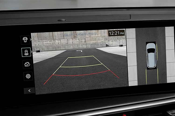 Sorento 2026 tiếp tục duy trì chứng nhận an toàn 5 sao từ ANCAP, dù đây là kết quả đánh giá từ năm 2020 và sẽ hết hiệu lực vào ngày 31/12/2026. Về mặt an toàn, tất cả các phiên bản đều được trang bị hệ thống kiểm soát hành trình thích ứng, phanh khẩn cấp tự động, nhận diện người đi bộ và người đi xe đạp, hỗ trợ rẽ tại giao lộ...