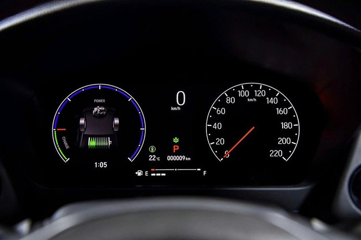 Việc Honda Việt Nam không đưa City e:HEV RS về nước khiến nhiều người dùng cảm thấy tiếc nuối. Nếu ra mắt, đây có thể là mẫu xe hybrid có giá tiếp cận nhất trong dải sản phẩm của Honda, giúp người dùng dễ dàng trải nghiệm công nghệ tiết kiệm nhiên liệu và thân thiện môi trường.