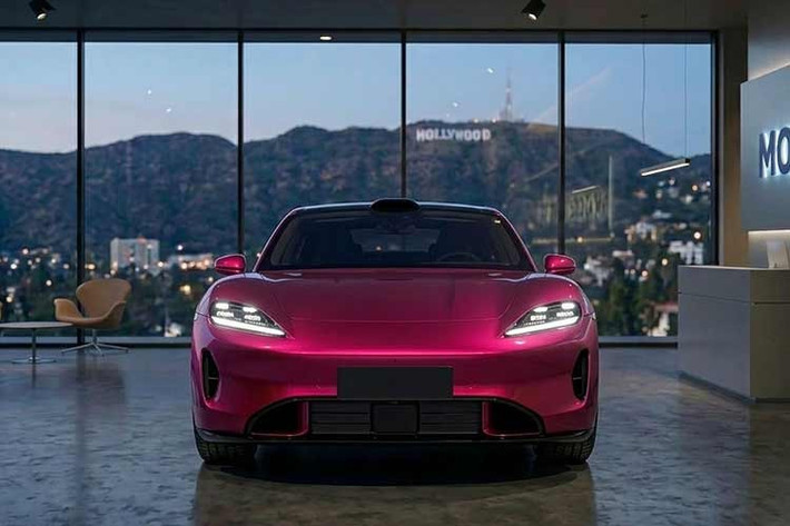 Saic Z7 nằm trong phân khúc sedan cỡ lớn. Trong khi đó, Saic Z7T vốn là phiên bản shooting brake của Z7. Hai mẫu xe này sở hữu kích thước dài x rộng x cao lần lượt 5.036-5.051 x 1.976-1.980 x 1.445-1.465 mm và chiều dài cơ sở 3.000 mm. Sở dĩ hai mẫu xe mới của thương hiệu Saic thu hút sự chú ý của dư luận và giới truyền thông trong vì thiết kế ngoại thất quá giống Porsche Taycan cũng như đối thủ trực tiếp Xiaomi SU7.