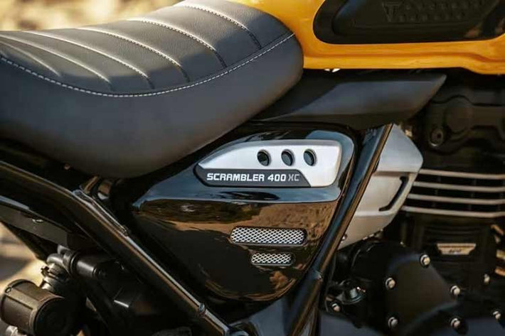 Trong khi đó, giảm xóc sau monoshock có thể điều chỉnh preload, tích hợp bình dầu rời, cho phép người dùng tinh chỉnh theo tải trọng và phong cách vận hành.