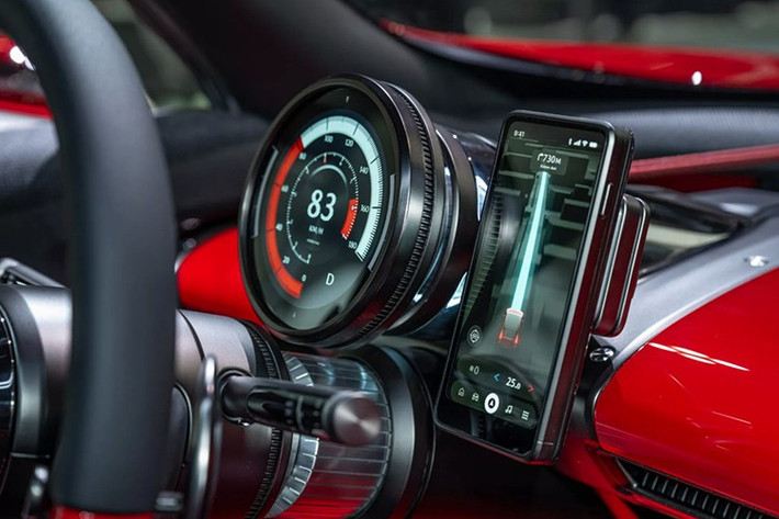 Mazda kỳ vọng hệ thống này sẽ giúp người dùng có cảm giác như đang trò chuyện với một người bạn, với những tương tác gần gũi như “Lái xe mượt lắm!” hay “Còn nhớ quán cà phê tuần trước bạn nhắc đến không? Có một con đường phụ thú vị để đến đó".