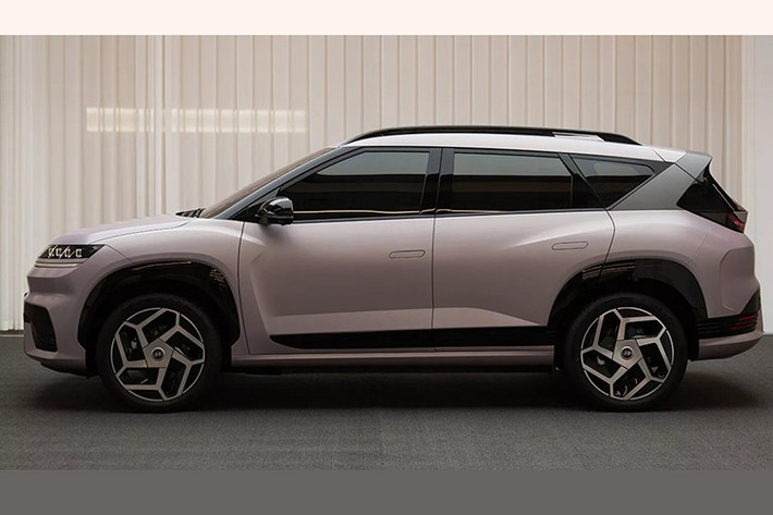 Elexio không chỉ là một thử nghiệm, mà là một bản thiết kế có khả năng mở rộng cho các mẫu xe điện Hyundai trong tương lai trên toàn cầu. Úc sẽ là một trong những thị trường xuất khẩu đầu tiên chào đón Elexio, dự kiến ra mắt vào đầu năm 2026. Giá cả và thông số kỹ thuật chi tiết sẽ được công bố sau, nhưng ở Trung Quốc, xe có giá bán từ 444 triệu đến 555 triệu đồng.