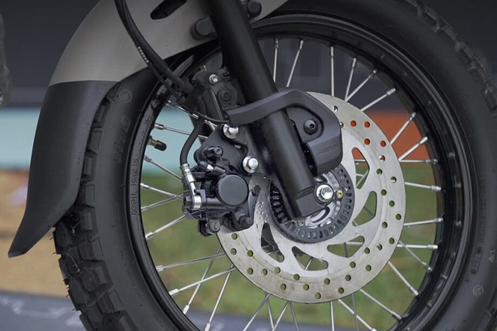 Yamaha PG1 2025 được nâng cấp hệ thống phanh đĩa lớn với đĩa trước lên đến 245mm, đi cùng công nghệ chống bó cứng phanh ABS, phanh sau sẽ tiếp tục dùng phanh cơ.