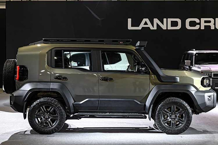 Được biết, Toyota đang lên kế hoạch bổ sung khối động cơ diesel tăng áp 2.8L bốn xi-lanh vào danh mục sản phẩm, dự kiến ra mắt vào năm 2029. Được kế thừa từ dòng Land Cruiser 250, động cơ này hứa hẹn mang lại công suất 201 mã lực và mô-men xoắn cực đại lên tới 500 Nm, gấp đôi lực kéo so với phiên bản máy xăng hiện tại.