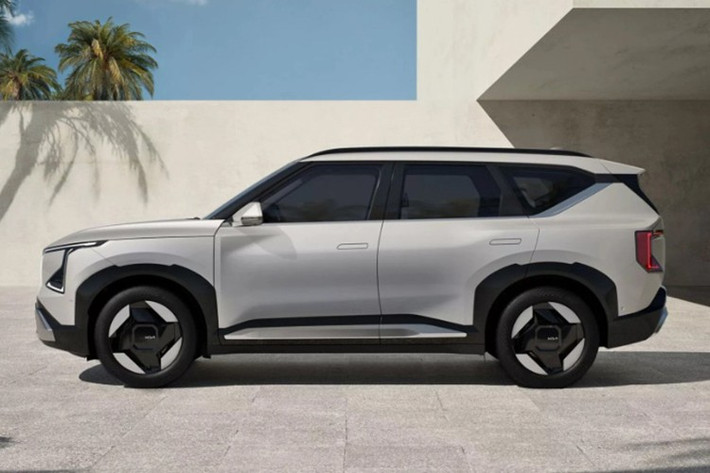 Bộ pin mới cho phạm vi hoạt động lên tới 530 km (theo chuẩn WLTP) ở bản tiêu chuẩn. Tuy nhiên, các phiên bản cao hơn như GT-Line sử dụng mâm lớn 19 inch khiến quãng đường giảm còn 505 km, và bản GT sắp ra mắt với mâm 20 inch dự kiến sẽ còn thấp hơn nữa.