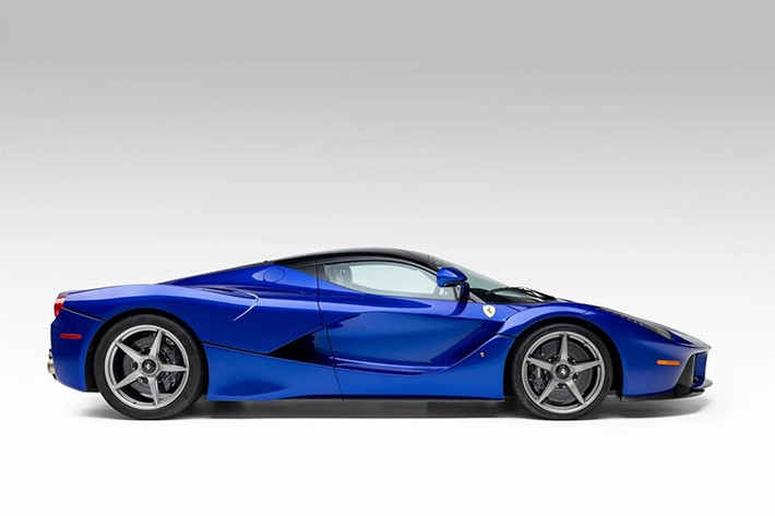 Theo nhiều nhà sưu tầm, việc sở hữu chiếc LaFerrari màu sơn không đụng hàng này là bảo chứng giá trị trong thế giới hypercar của Ferrari.