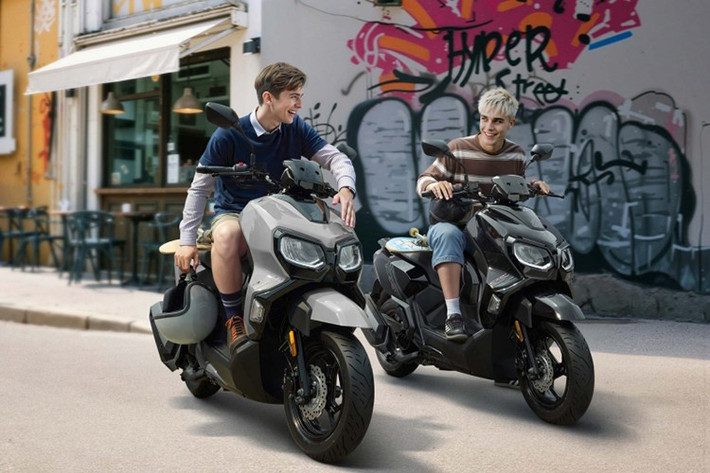 Cấu hình động cơ trên DX1 2026 mang lại khả năng tăng tốc mượt mà, phản hồi ga tuyến tính và tối ưu mức tiêu thụ nhiên liệu. Xe tương thích với xăng Gasohol 91/95 (E10) hoặc xăng 95 – phù hợp điều kiện nhiên liệu tại khu vực.