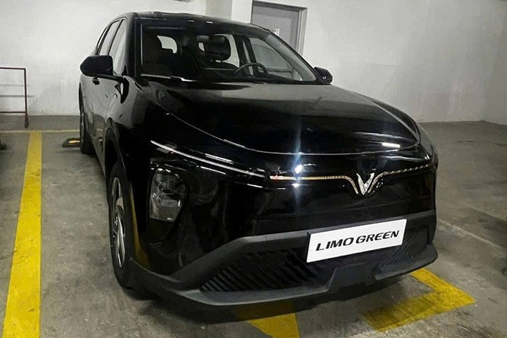 Mức giá này được cho là sẽ giúp VinFast Limo Green cạnh tranh tốt hơn với các đối thủ cùng phân khúc như Mitsubishi Xpander (658 triệu đồng) hay Toyota Veloz Cross (660 triệu đồng).