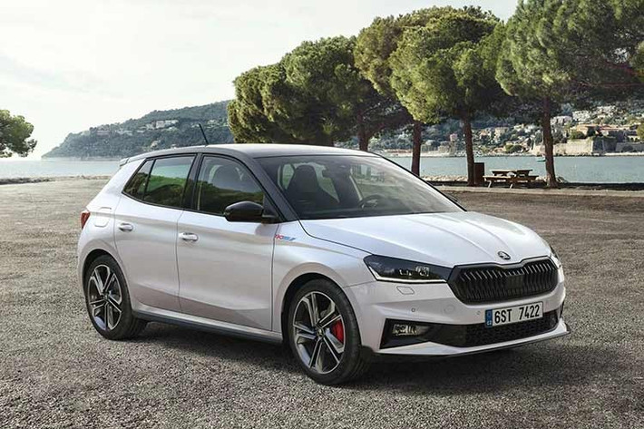 Michal Hrabánek - Trưởng bộ phận Škoda Motorsport cho biết: “Năm 2026 sẽ là một năm đặc biệt đối với Škoda Motorsport. Để kỷ niệm cột mốc quan trọng này, chúng tôi sẽ tặng những món quà đặc biệt cho khách hàng quý giá của mình".