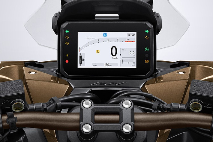 Tất cả các tính năng Honda RoadSync mới của xe đều hiển thị trên cụm đồng hồ TFT 5 inch và được thao tác dễ dàng thông qua cụm nút bấm đa chức năng trên tay lái. Đây là lần đầu tiên hệ thống này xuất hiện trên ADV160, đem tới các trải nghiệm hiện đại cho người sử dụng.