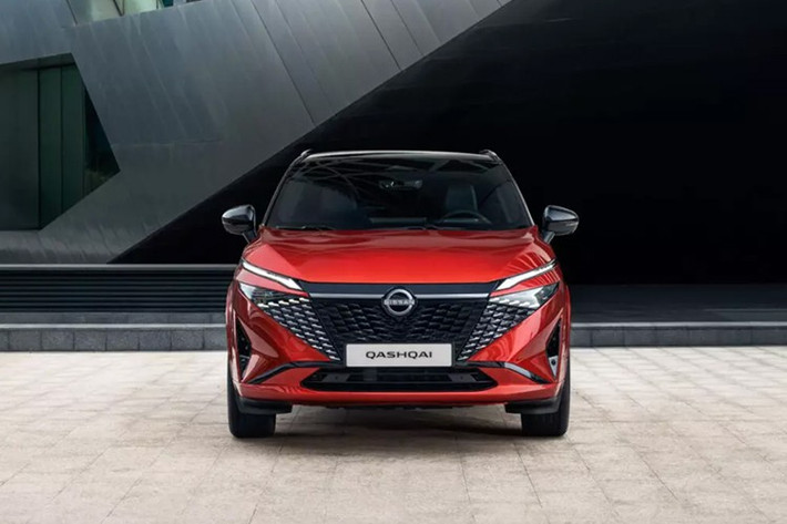 Cụ thể, hệ truyền động e-Power của Nissan Qashqai bao gồm máy xăng 3 xi-lanh, tăng áp, dung tích 1.5L hoàn toàn mới. Đây là động cơ được thiết kế riêng cho hệ thống e-Power với điểm cải tiến lớn nằm ở công nghệ đốt cháy StarC độc quyền của Nissan.