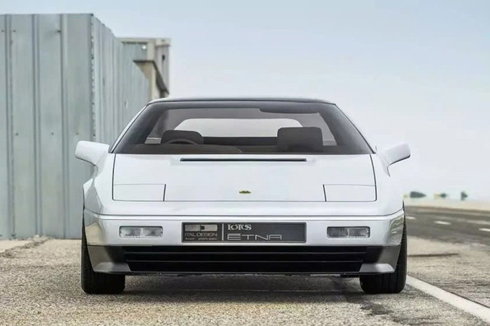 Nếu điều đó xảy ra, nó sẽ trở thành một trong những chiếc Lotus đắt nhất từng được đấu giá. Kỷ lục hiện tại thuộc về một chiếc Type 34 đời 1964 với giá 1,15 triệu đô la, nhưng mức giá 400.000 đô la sẽ đưa nó vào top năm. Nếu giá đấu dừng ở mức 250.000 đô la, nó sẽ là một trong 11 chiếc xe (tám trong số đó là xe F1) được trao tay với giá hơn 1/4 triệu đô la.