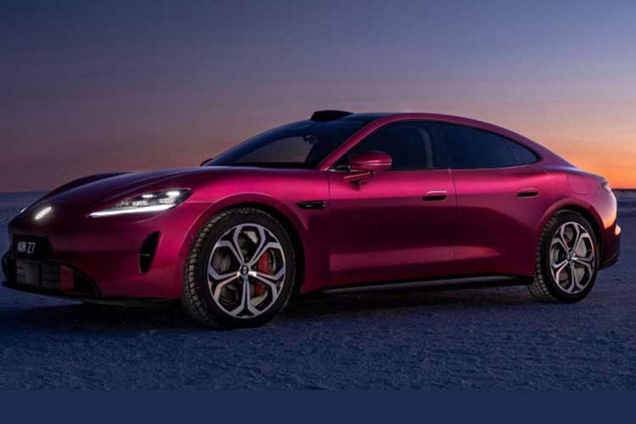 Mức giá xe SAIC Z7 2026 được xem là cao hơn một chút so với các dự đoán ban đầu, nhưng vẫn thấp hơn rất nhiều so với Porsche Taycan, mẫu xe điện thương hiệu đến từ Đức hiện có giá khởi điểm khoảng 918.000 nhân dân tệ, tương đương khoảng 133.000 USD.