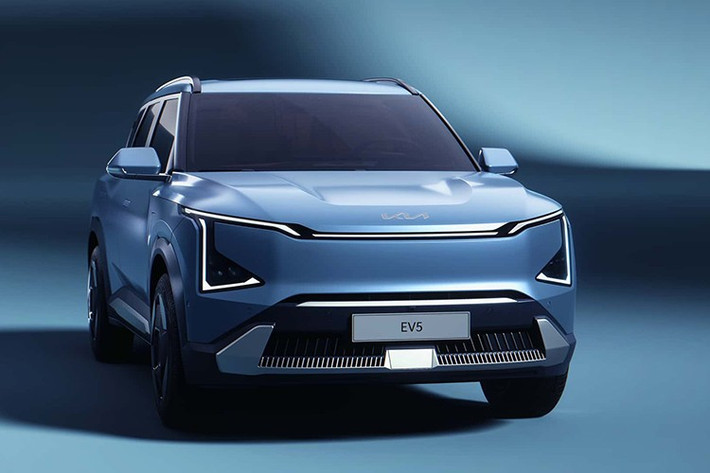 Như vậy, những khách hàng yêu cầu trải nghiệm lái tốt hơn, khả năng kiểm soát linh hoạt hơn, đặc biệt là trong điều kiện thời tiết xấu buộc phải chờ đợi bản hiệu suất cao EV5 GT hoặc tìm đến các lựa chọn khác.