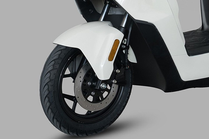 Tại thị trường Trung Quốc, Sundiro Honda cũng là nhà sản xuất mẫu xe Cub e: dành cho học sinh và sinh viên vốn đã nối tiếng tại nhiều thị trường trong đó có cả Việt Nam thời gian qua.