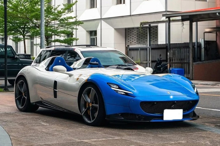 Số tài sản của trùm lừa đảo Trần Chí bị tịch thu bao gồm 26 siêu xe thuộc các thương hiệu nổi tiếng như Bugatti, Lamborghini, Ferrari, McLaren và Porsche, với tổng giá trị ước tính hơn 15 triệu USD (khoảng 395,68 tỷ đồng).