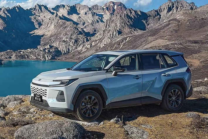 Cả Toyota Wildlander và RAV4 đều sử dụng khung gầm TNGA-K và có kích thước tương đương nhau, với chiều dài lần lượt là 4.600 mm và 4.620 mm.