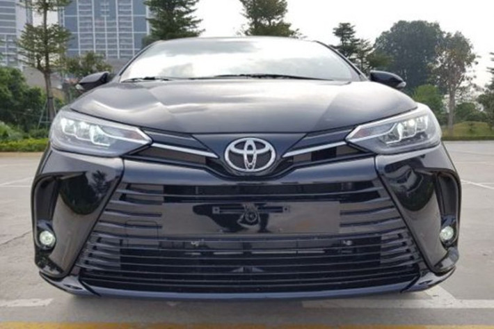 Toyota Vios luôn là mẫu xe cũ được khách hàng ưu tiên chọn lựa. Nhiều năm qua, mẫu sedan cỡ B của Toyota nổi tiếng với nhiều danh hiệu như "mẫu xe quốc dân", "vua doanh số",... nhờ sức hút lớn cùng những đánh giá cao về độ bền, chi phí sửa chữa, chi phí sử dụng thấp và khả năng thanh khoản tốt.