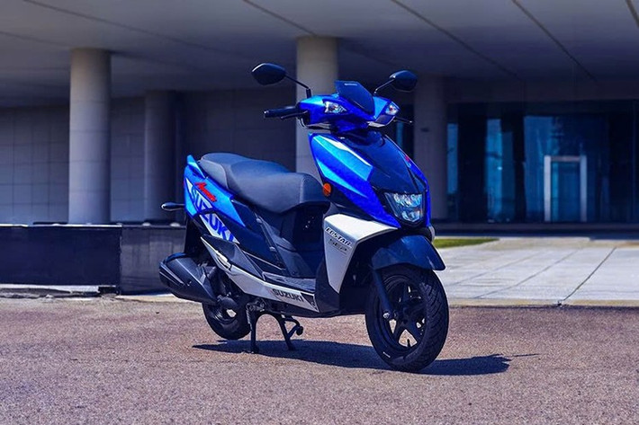 Suzuki Avenis là mẫu tay ga đường phố được ra mắt từ năm 2022. Và phiên bản Suzuki Avenis 2025 vừa ra mắt lần này, được xem là lần nâng cấp tiếp theo của dòng xe tay ga thể thao cỡ nhỏ của thương hiệu Nhật Bản.