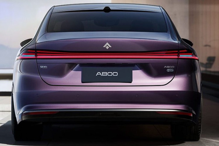 Theo GAC, chiếc xe sẽ có hệ thống đèn trang trí nội thất kéo dài tới 6m trong cabin và các công nghệ trợ lái được phát triển bởi Huawei.