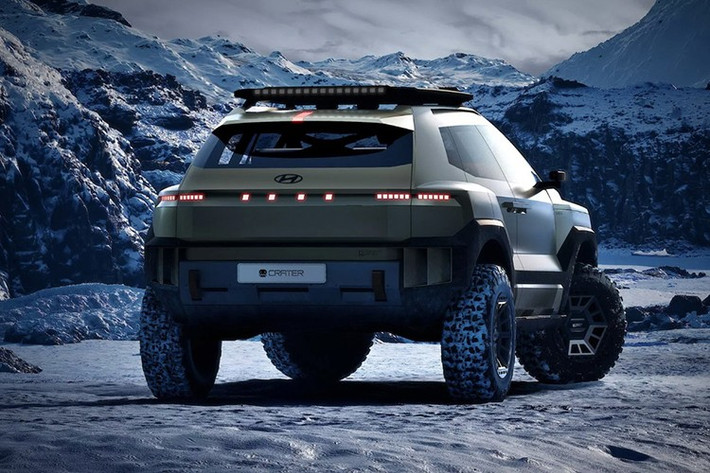 Sự xuất hiện của Crater cho thấy Hyundai đang đẩy mạnh trở lại mảng SUV off-road sau khi mẫu bán tải Santa Cruz không đạt kỳ vọng. Mẫu Ioniq 5 XRT từng nhận phản hồi tích cực, và Crater tiếp tục khẳng định hướng đi đó.