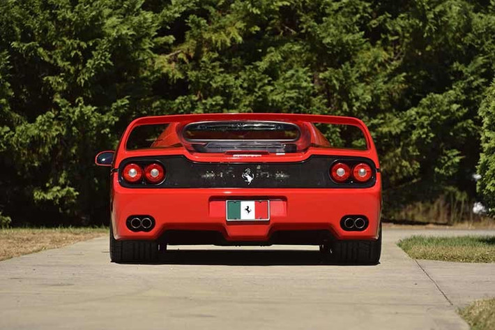 Chiếc F50 này là chiếc xe đắt thứ tư được bán đấu giá tại Kissimmee 2026. Nó chỉ đứng sau một chiếc Ferrari 250 GTO năm 1962 (38,5 triệu USD), một chiếc Ferrari Enzo năm 2003 (17,8 triệu USD) và một chiếc Ford GT40 MkII Factory Lightweight năm 1966 (12,3 triệu USD).