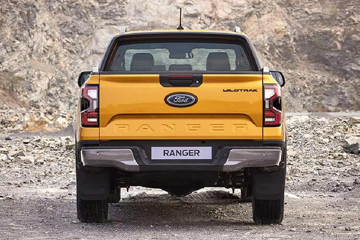 Ở thị trường Úc, xe được trang bị động cơ diesel 4 xi-lanh, tăng áp kép, dung tích 2.0L, tạo ra công suất tối đa 201 mã lực và mô-men xoắn cực đại 500 Nm. Động cơ đồng hành với hộp số tự động 10 cấp và hệ dẫn động 4 bánh. Ngoài ra, Ford Ranger Wildtrak X còn được trang bị hộp số tự động 10 cấp và dẫn động 4 bánh với bộ vi sai chủ động trung tâm cũng như khóa vi sai cầu sau. Xe có 6 chế độ lái, bao gồm Norma, Eco, Tow/Haul, Slippery, Mud/Ruts và Sand.