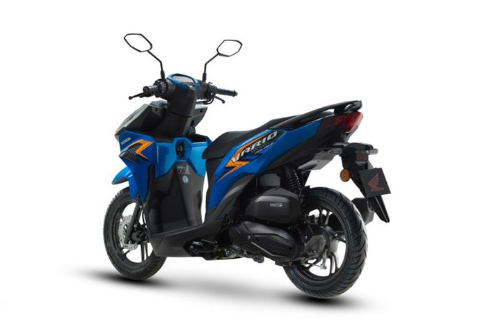 Trên phiên bản nâng cấp này, Honda Vario 125 2025 sở hữu nhiều tiện ích đáng giá như: ngăn chứa đồ 18 lít dưới yên, cổng sạc USB ở ốp đầu trước, phanh đỗ...