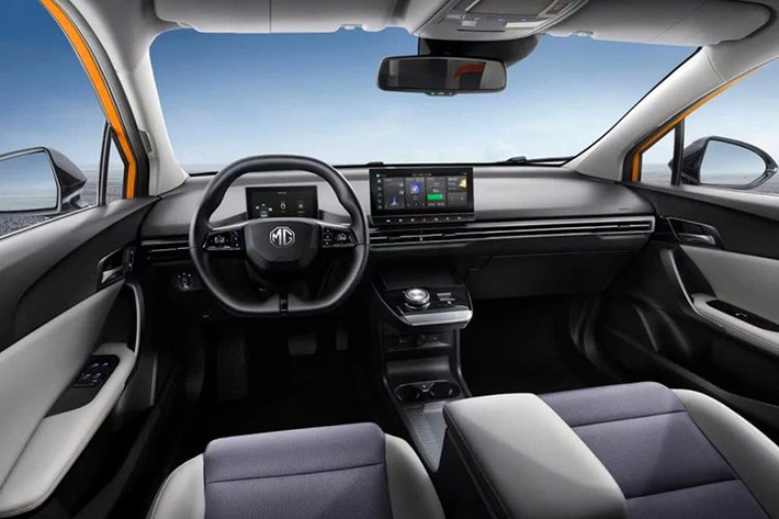 "Trái tim" của MG4 là mô-tơ điện nam châm vĩnh cửu đặt phía sau, cho công suất tối đa 163 mã lực, kết hợp cùng bộ pin lithium-sắt-photphat (LFP) do Rept Battery Energy cung cấp. Tốc độ tối đa của xe đạt 160 km/h, nhưng MG chưa công bố dung lượng pin và phạm vi hoạt động cụ thể.