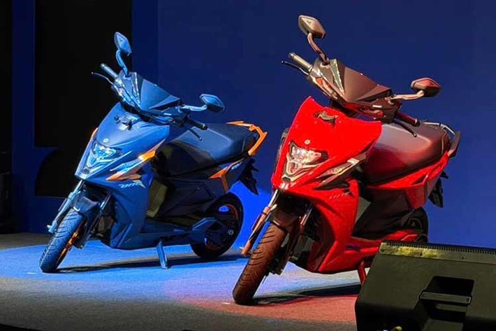 Khối động cơ này giúp xe máy điện Simple One Gen 2 có thể tăng tốc từ 0 - 40 km/h chỉ trong 2,55 giây. Tốc độ tối đa xe có thể đạt được lên tới 115 km/h. Xe có hai phiên bản pin để khách hàng lựa chọn gồm bản pin 5 kWh với quãng đường vận hành lên tới 265 km/lần sạc.