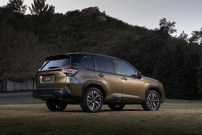 Dựa trên cấu hình bán ra tại các thị trường khác, Subaru Forester 2025 có thể được giới thiệu với ba phiên bản: X-Break, Premium và Sport.