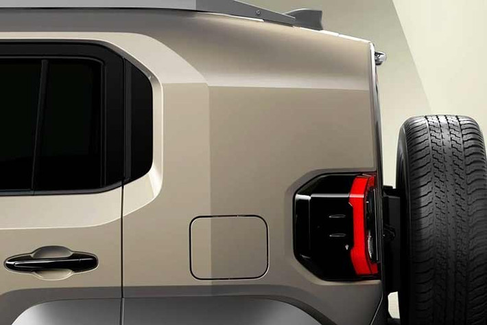 Động cơ diesel 2.8L đã được chứng minh là tương thích với hệ truyền động mild-hybrid 48V. Tuy nhiên, hiện chưa rõ Toyota Land Cruiser FJ có được trang bị phiên bản điện hóa này hay không. Với chiều dài 4.575 mm, mẫu xe off-road cỡ nhỏ này được xây dựng trên nền tảng khung gầm rời IMV đã được Toyota kiểm chứng, dùng chung với Hilux, Hilux Champ và Fortuner.