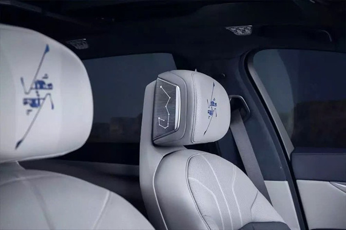 Ứng dụng My BMW mang đến trải nghiệm nhập vai hơn, kết nối người lái với xe và cho phép họ truy cập một số chức năng từ xa trên BMW 7 Series Suhail 2026.