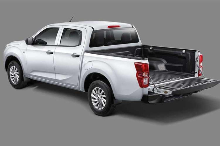 Mặc dù chưa có nguyên mẫu chính thức, nhiều khả năng Isuzu D-Max PHEV sẽ được trang bị động cơ diesel tăng áp 2.2L hoàn toàn mới, phối hợp cùng mô-tơ điện và pin sạc.