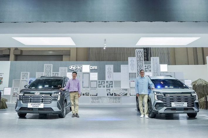 Phiên bản nâng cấp của dòng xe MPV cỡ nhỏ Hyundai Stargazer 2025 ra mắt với hai biến mang tên Cartenz và Cartenz X tại Triển lãm Ô tô Quốc tế Gaikindo Indonesia (GIIAS) 2025. Đây là một trong những bước đi chiến lược của hãng trong việc làm mới dòng xe MPV 7 chỗ tại thị trường Đông Nam Á.