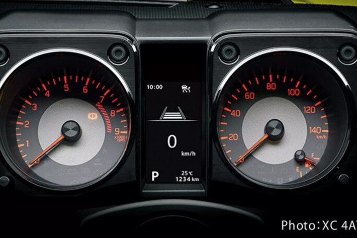 Tại thị trường Úc, phiên bản Lite có giá từ 31.990 AUD (tương đương 20.700 USD - 541 triệu đồng), trong khi bản tiêu chuẩn số tự động có giá 36.490 AUD (23.600 USD - khoảng 617 triệu đồng), cao hơn 2.000 AUD (khoảng 33,5 triệu đồng) so với trước đây.