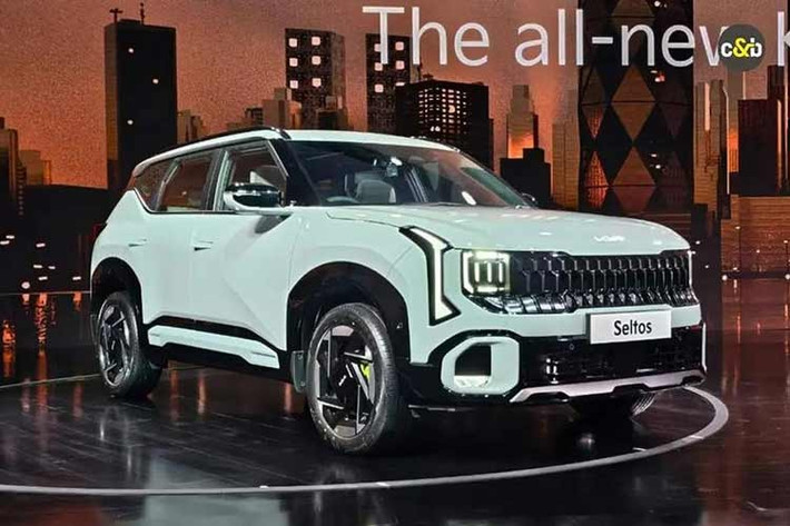 Kể từ khi ra mắt thế hệ đầu tiên vào năm 2019, Seltos đã đạt doanh số hơn 330.000 xe trong nước tính đến hết năm 2025, trở thành mẫu SUV cỡ nhỏ phổ biến nhất tại Hàn Quốc. Phiên bản thế hệ thứ hai đánh dấu bước chuyển mình toàn diện sau 6 năm, sở hữu diện mạo SUV mạnh mẽ, thiết kế hiện đại và tương lai.