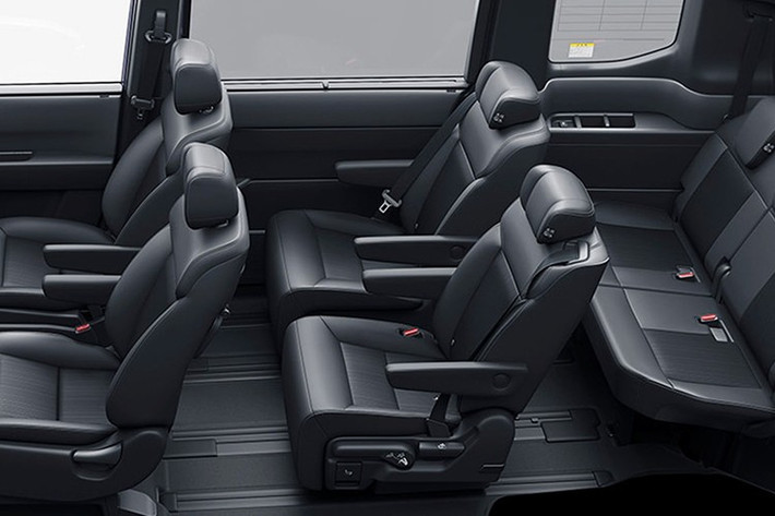 Tại Indonesia, Honda StepWGN đang được bán với giá khoảng 629 triệu rupiah (tương đương 1,221 triệu baht hoặc 988 triệu đồng). Nếu giữ nguyên mức giá này tại Thái Lan, mẫu MPV nhà Honda sẽ có lợi thế cạnh tranh lớn so với Nissan Serena e-Power – hiện đang được niêm yết ở mức 1,69 triệu baht.