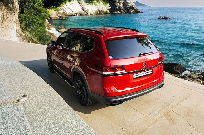 Mô-men xoắn cực đại 350 Nm tại tua máy 1.600 - 4.400 vòng phút. Động cơ kết hợp với hộp số tự động 8 cấp và hệ dẫn động 4 bánh toàn thời gian 4Motion.