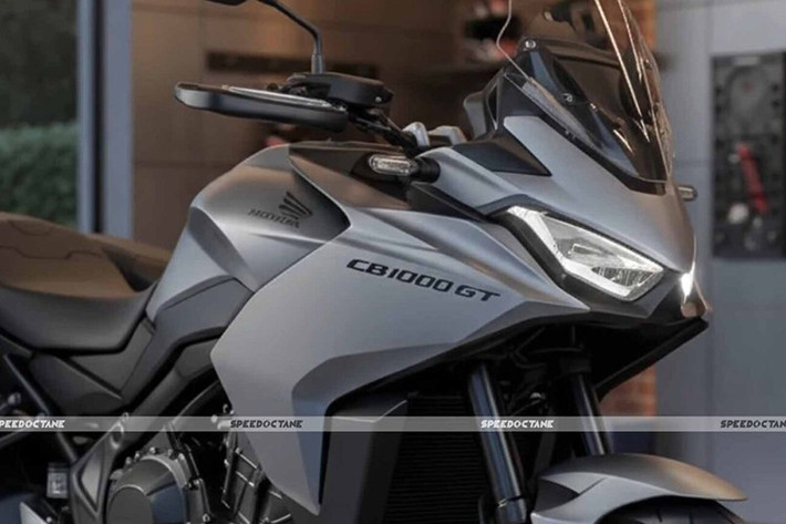 Tại Úc, Honda CB 1000 GT mới được đăng ký với trọng lượng chỉ 213kg khi sẵn sàng vận hành, với bình xăng đổ 10 lít . Mặc dù dung tích bình xăng thực tế vẫn chưa được công bố, nhưng GT dự kiến sẽ chứa khoảng 20 lít. Điều này có nghĩa là tổng trọng lượng khi đổ đầy xăng sẽ là hơn 220kg - vẫn tương đối nhẹ đối với một mẫu sport-adventure.