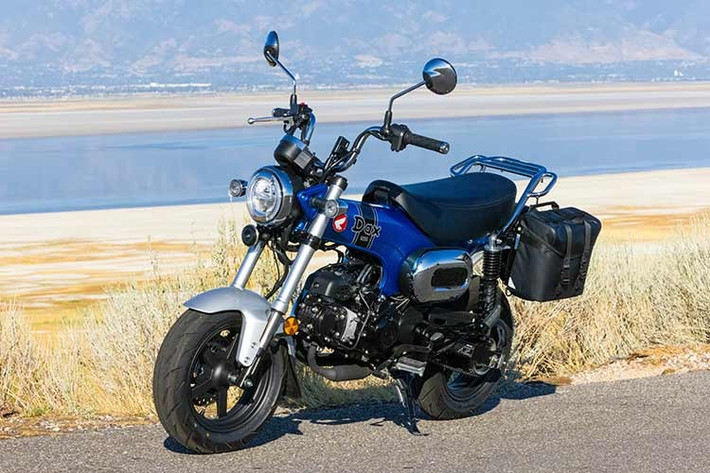 Mẫu xe máy Honda Dax 125 được giới thiệu tại thị trường Nhật Bản từ năm 2022 và liên tục nhận được sự ưa chuộng nhờ thiết kế lấy cảm hứng từ mẫu Dax Honda nguyên bản ra mắt năm 1969.