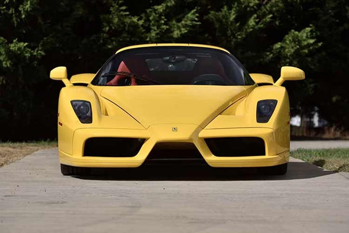 Và đó chắc chắn là điều cuối cùng họ muốn sau khi đã bỏ ra một khoản tiền khổng lồ 16,5 triệu USD (17.875.000 USD bao gồm phí người mua) để mang chiếc xe về nhà và cất giữ nó như một vật trưng bày quý giá.