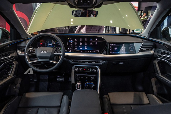 Bên trong Audi Q5 mới là khu vực nội thất được áp dụng 4 tiêu chí là