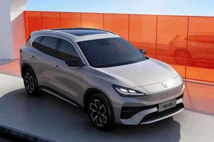 MG 4X được ra đời nhằm lấp khoảng trống giữa hai phân khúc xe hatchback hiệu suất cao và SUV đa dụng. Bằng cách tích hợp các trang bị cao cấp như pin bán rắn dạng lỏng và hệ thống NOA trên cao tốc vào một mẫu SUV “hướng tới giới trẻ”.