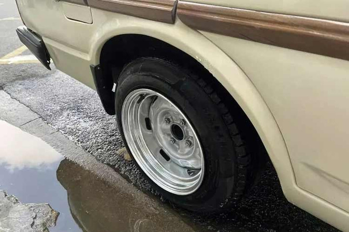 Trong nền kinh tế bùng nổ của Nhật Bản thời bấy giờ, các mẫu xe hàng đầu ngày càng trở nên phổ biến, trở thành những mẫu xe bán chạy nhất trong dòng sản phẩm. Các mẫu sedan Chaser và Cresta đi kèm, cũng như Cressida dành cho thị trường xuất khẩu, cũng được nâng cấp lên dòng X70.